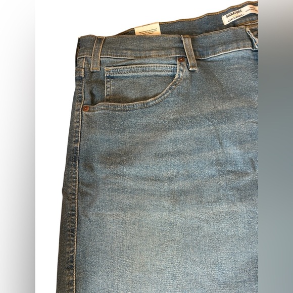 Signature Gold By Levi Strauss Co Shorts Women’s Size 24 Denim High Rise Raw Hem - Picture 5 of 13